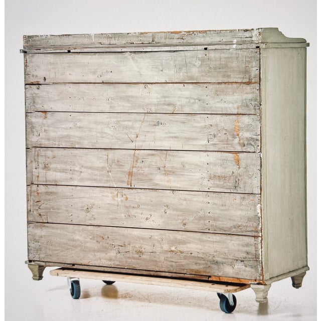 Gustavian Wooden Sideboard in Cream, 1850 For Sale - Image 6 of 8
