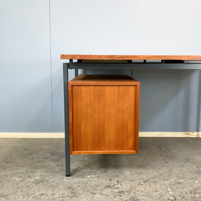Brown Vintage Desk in Teak with Steel Tubing by Herbert Hirche for Holzäpfel, 1960s For Sale - Image 8 of 17