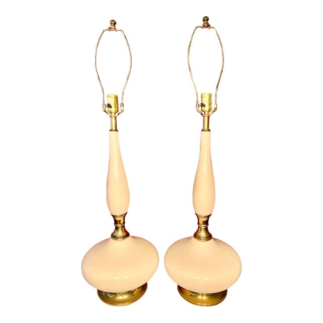 Mid 20th Century Pair of Porcelain Table Lamps With Gloss Finish For Sale