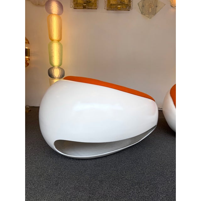 White Pair of Fiberglass Pod Armchairs by Mario Sabot, Italy, 1970s For Sale - Image 8 of 15