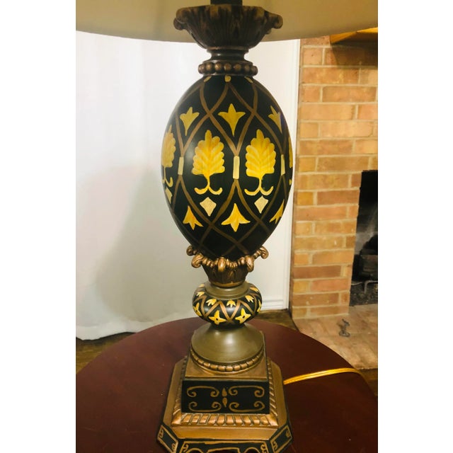 Traditional Vintage Late 20th Century Hand Painted Table Lamp For Sale - Image 3 of 7