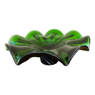 Large Mid-Century Modern Handblown Emerald Art Glass Centerpiece. Circa 1960s For Sale