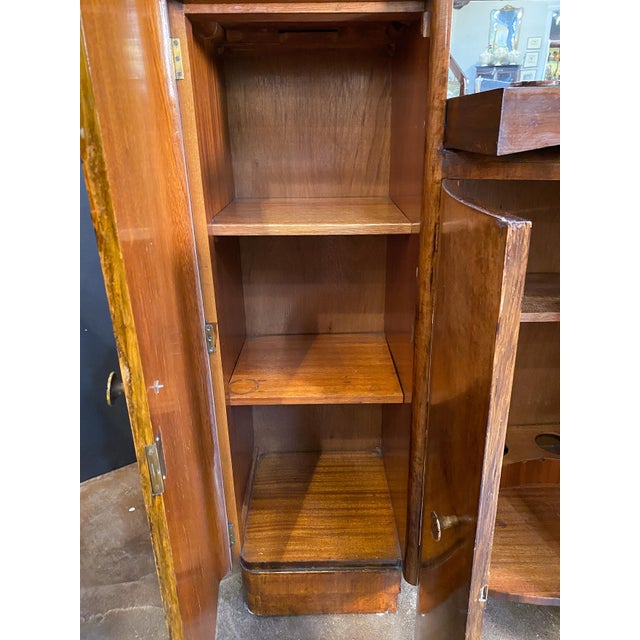 Early 20th Century English Cocktail Bar or Drinks Cabinet From the Art Deco Era For Sale - Image 10 of 18