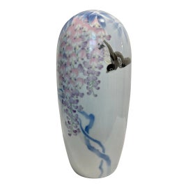Example of Dorothy Draper Vases