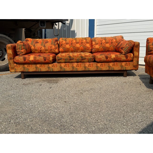 Selig of Monroe Mid-Century Modern Geometric Pattern Pit Sofa For Sale In Philadelphia - Image 6 of 12