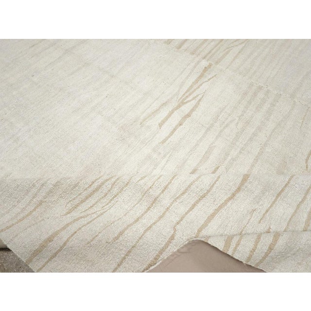 Textile Galerie Shabab Collection Mid-20th Century Turkish Flatweave Kilim Oversize Carpet For Sale - Image 7 of 8