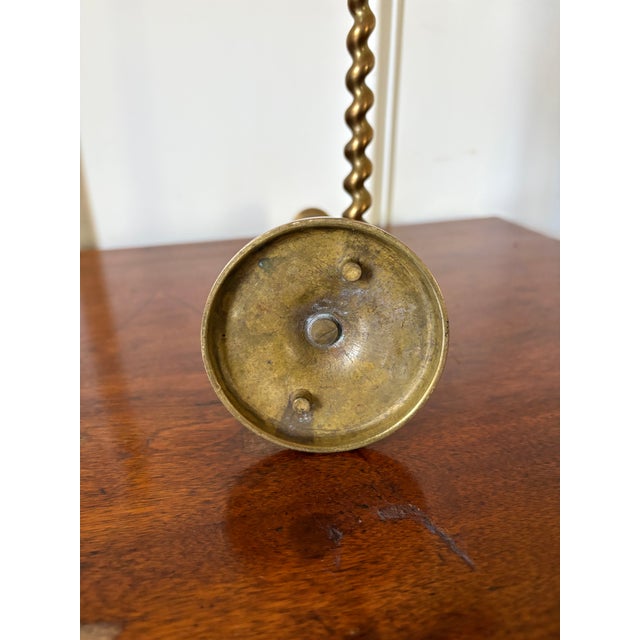 19th Century Pair of Polished Brass English Barley Twist Candlesticks, 19th Century For Sale - Image 5 of 5