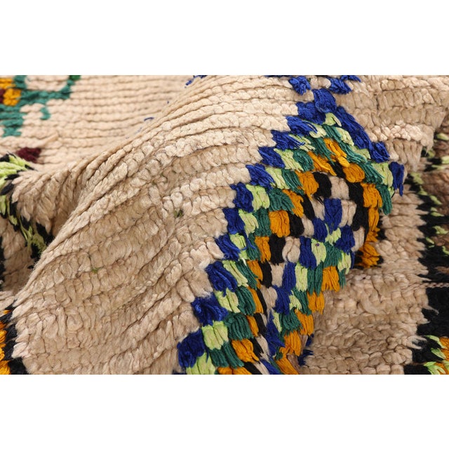 Vintage Azilal Moroccan Rug, 03'09 X 09'04 For Sale In Dallas - Image 6 of 10