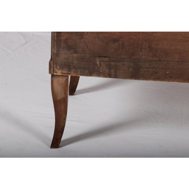 Small Antique Biedermeier Chest of Drawers in Walnut, 1810 For Sale - Image 11 of 18