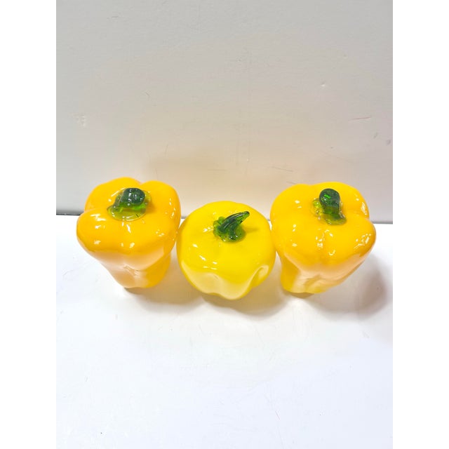 Vintage Blown Art Glass Bell Peppers, Red Yellow & Green, Set of 7 For Sale In Louisville - Image 6 of 8
