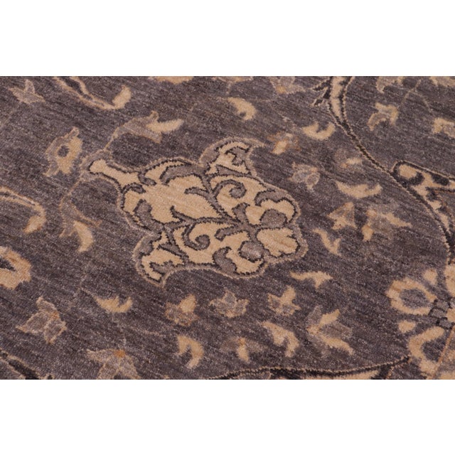 1990s Oriental Ziegler Gray Beige Hand-Knotted Wool Rug - 9'9'' X 13'8'' For Sale - Image 5 of 8