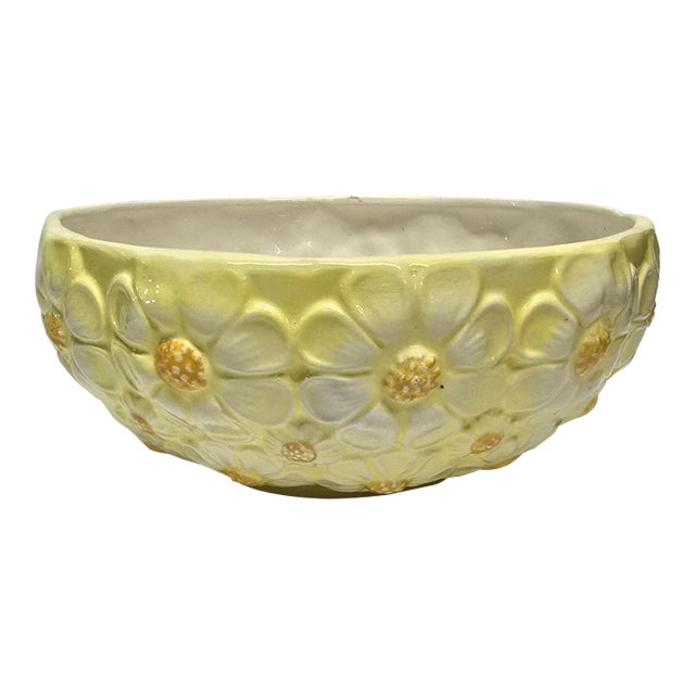 Vintage Ceramic Sculpted Daisy Bowl For Sale