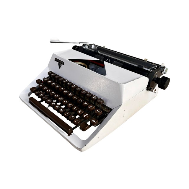 Łucznik 1303 Typewriter – Poland, 1970s, Functional, Very Good Condition For Sale - Image 9 of 15
