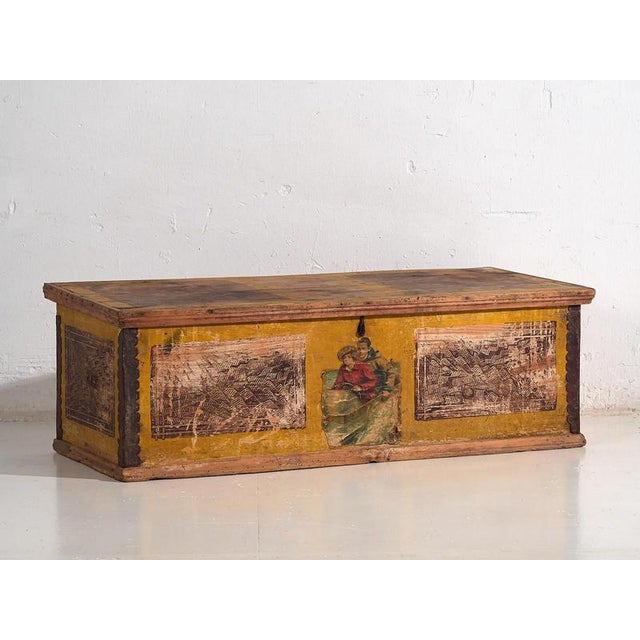 Antique Trunk with Metal Structure, 1920s For Sale - Image 11 of 11