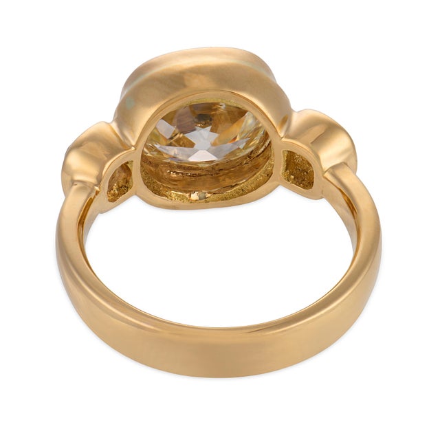 Vintage Gia 3.52 Carat Old Mine Cut Diamond 18k Yellow Gold Trilogy Ring, Size 6 For Sale In Los Angeles - Image 6 of 6