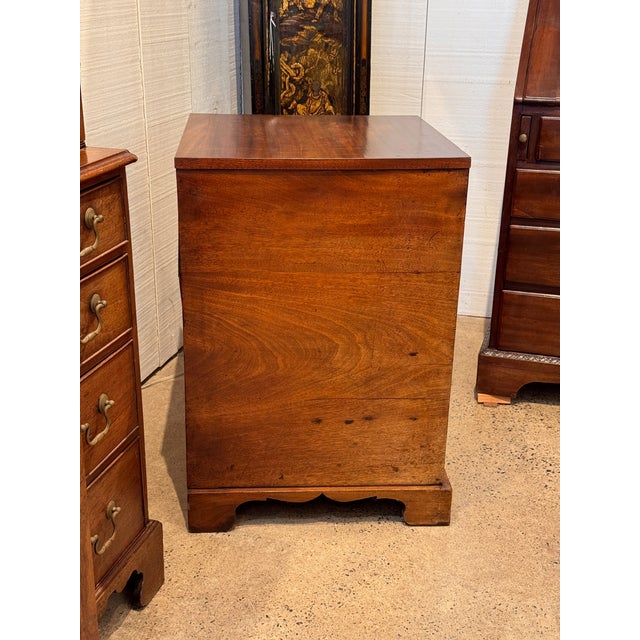 Early 19th Century Small English Mahogany Chest For Sale - Image 11 of 11