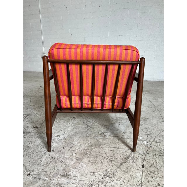 1960s Mid Century Modern Walnut Lounge Chair in New Striped Fabric For Sale - Image 5 of 6