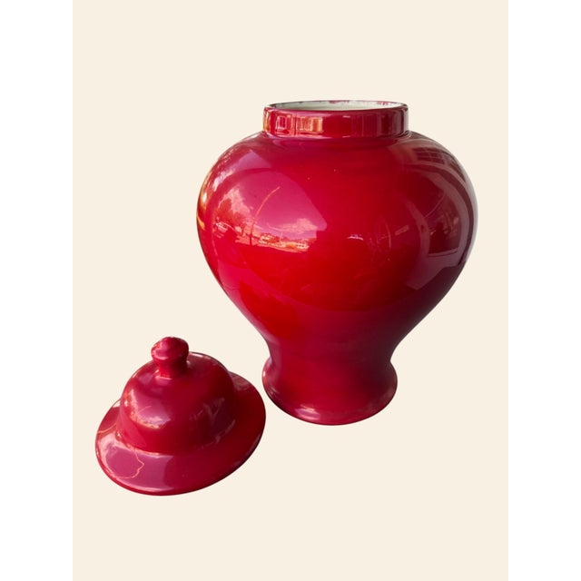 1960s Red Ceramic Ginger Jar • Vintage Hollywood Regency Accent • 14" Tall For Sale - Image 5 of 7