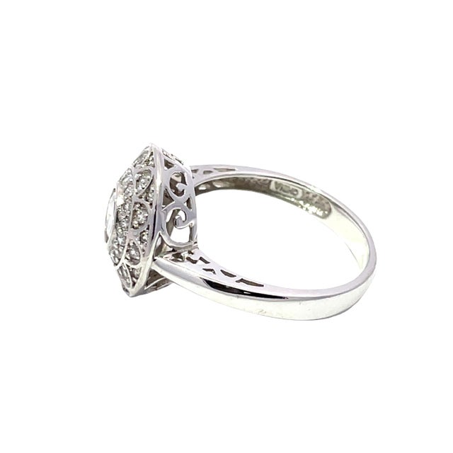 Modern 14k White Gold Zircon Halo Flower Ring, Size 7 For Sale - Image 3 of 7