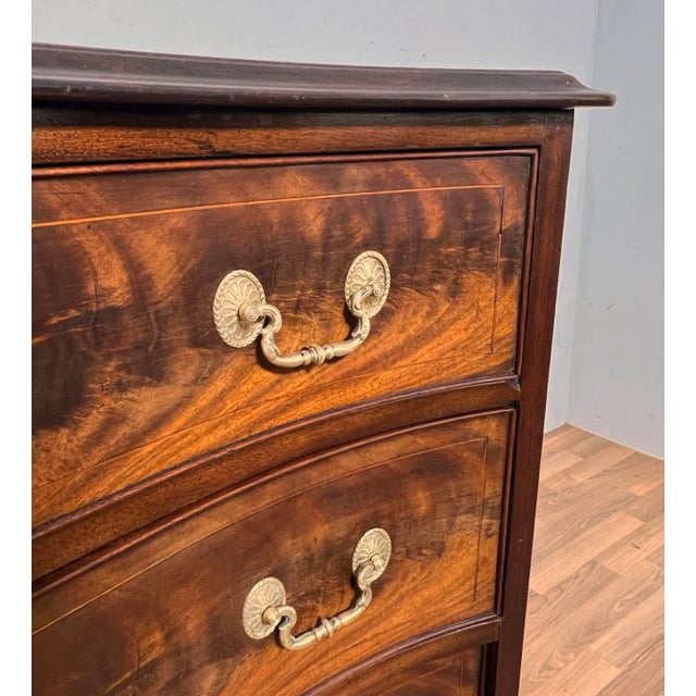 Brown Ca. 1790s Antique George III Serpentine Mahogany Chest of Drawers For Sale - Image 8 of 13