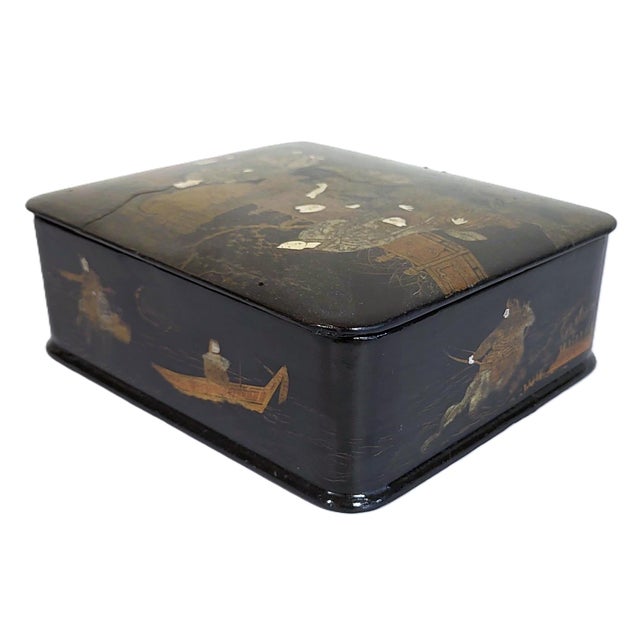 Antique Japanese Black Lacquered Chinoiserie Gilt Painted Jewelry Box For Sale - Image 9 of 16
