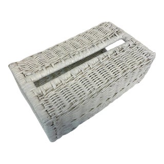 Vintage Boho Coastal Chic White Wicker Tissue Box Cover. For Sale