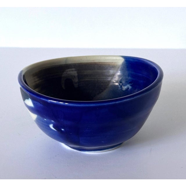 Ceramic Tea Bowl with Brilliant Blue Glaze by Toshiko Takaezu For Sale In Atlanta - Image 6 of 12