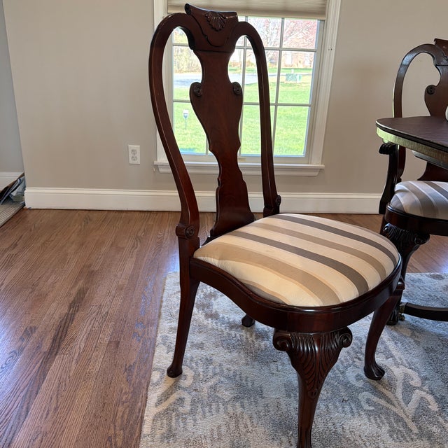 1980s Baker Historic Charleston Mahogany Dining Table w/ 2 Leaves & 6 Shield-Back Chairs For Sale - Image 11 of 17
