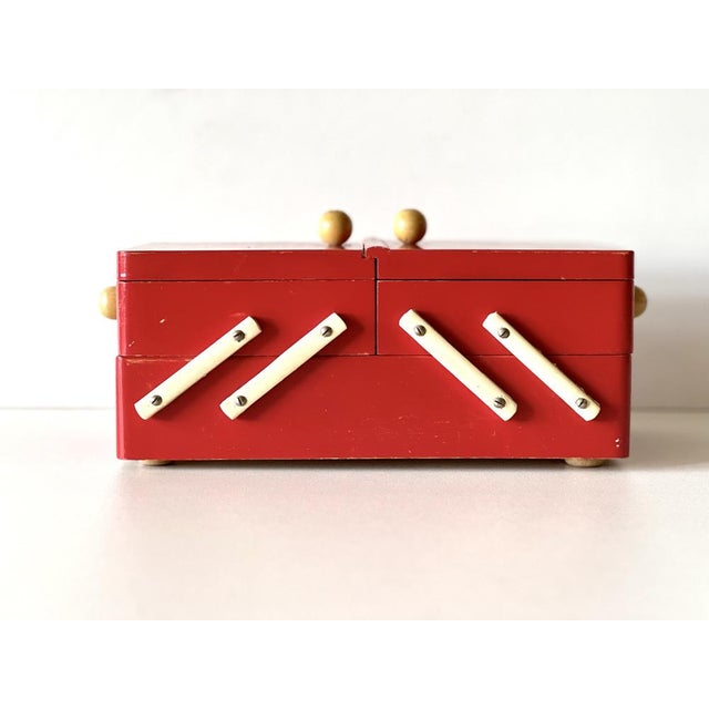 Vintage Sewing Box, 1960 For Sale - Image 16 of 16
