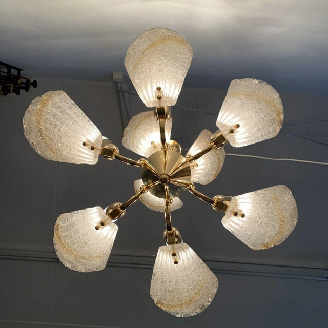 Hollywood Regency Large Hollywood Regency Italian Murano Glass Chandelier, 1970s For Sale - Image 3 of 6