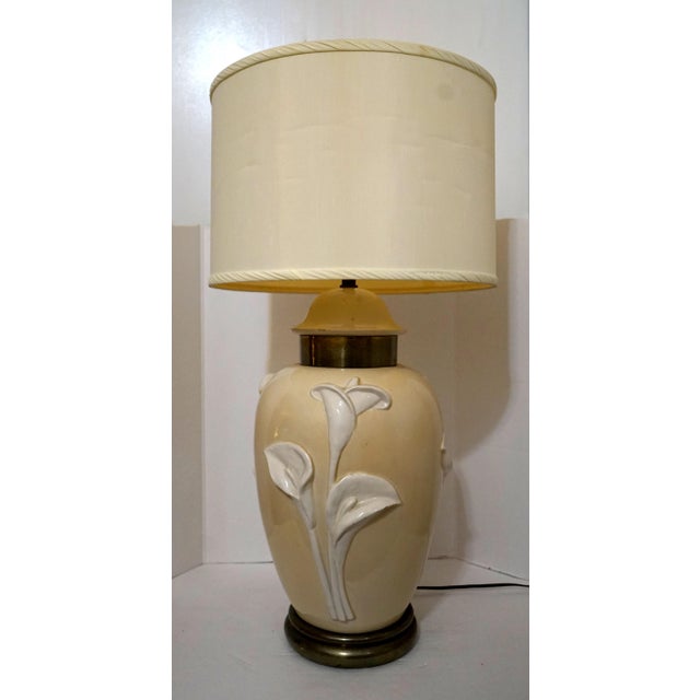 Chapman White and Tan Ceramic Lamp With Sculptural Lillies and Brass Base For Sale - Image 11 of 13