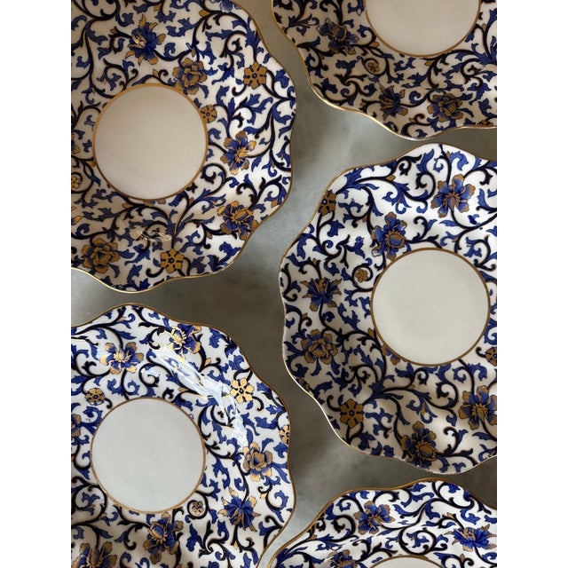 English Set of 5 Vintage Coalport Mandarin Blue and Gold Scalloped Salad Plates For Sale - Image 3 of 10