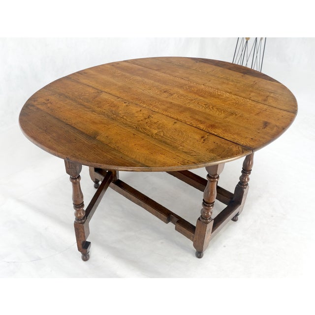 Early 20th Century Solid Tiger Oak Oval Drop Leaf Gate Leg Dining Table Clean! For Sale - Image 5 of 18