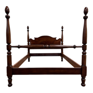Vintage Full Size Duncan Phyfe Traditional Style Acorn Finial Poster Bed