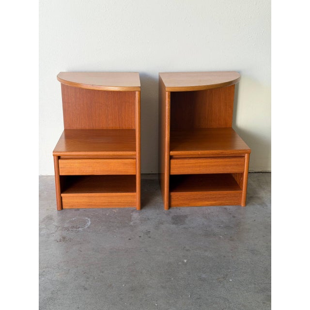 Pair of Danish Modern Teak Nightstands - Mid-Century Modern Bedside Tables 1960s For Sale - Image 10 of 10