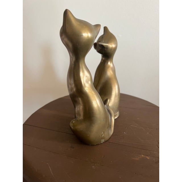 Vintage Mid-Century Modern Brass Cat Sculptures – Pair – Made in Korea For Sale In New York - Image 6 of 12