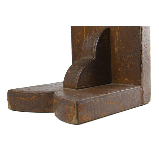 Pair of Mid-20th Century Modern Leather-Covered Wood Bookends by the Luxury Brand Hermès Paris, France For Sale - Image 6 of 9