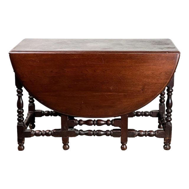 Antique English William & Mary Walnut One Drawer Gateleg Dining Table C. Early 18th Century For Sale