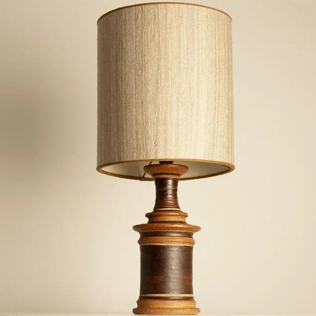 Ceramic Textured Ceramic Table Lamp with Lampshade attributed to R. Houben, 1970s For Sale - Image 7 of 9
