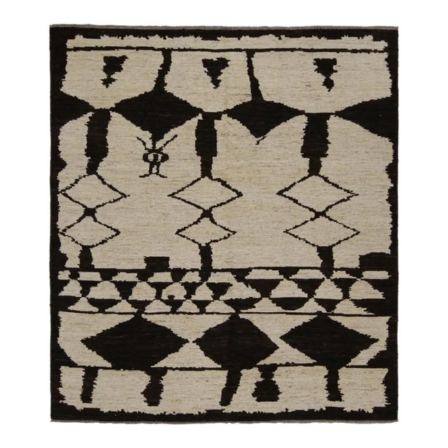 Rug & Kilim’s Moroccan Style Rug in Rich Brown, With Geometric Patterns For Sale
