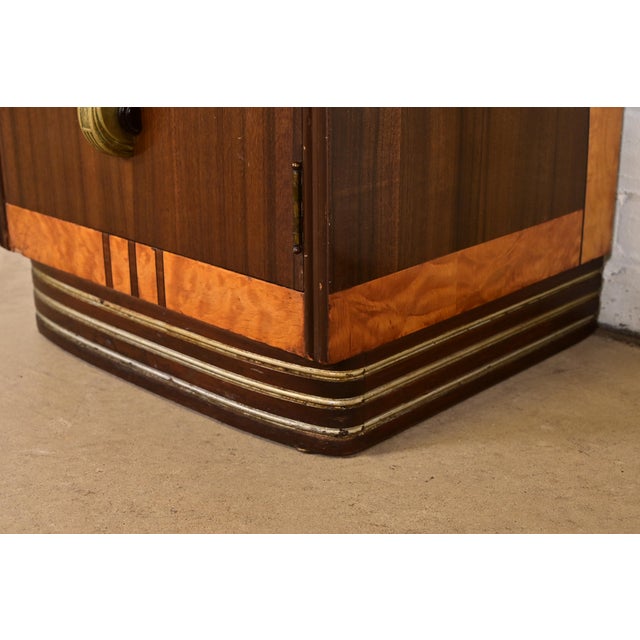 Brown Leo Jiranek for Grand Rapids Furniture Art Deco Walnut and Burl Wood Nightstand, 1930s For Sale - Image 8 of 14