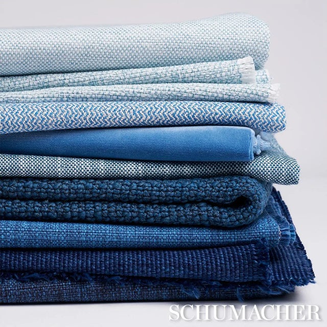 Schumacher Schumacher Alistair Indoor/Outdoor Velvet Fabric In Hydrangea For Sale - Image 4 of 4