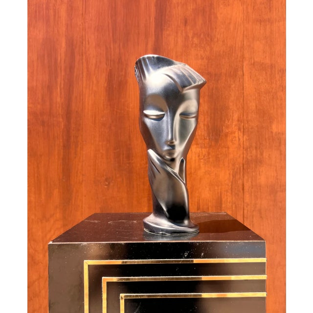 A Postmodern Face Vase After Lindsey B., Circa 1980 For Sale - Image 4 of 11