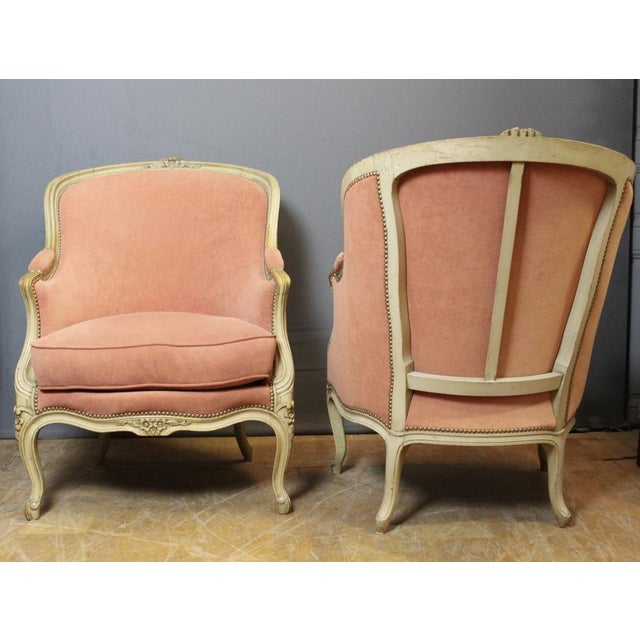 Set of Louis XV Style Bergeres in Painted Beech, 1900s For Sale - Image 11 of 13