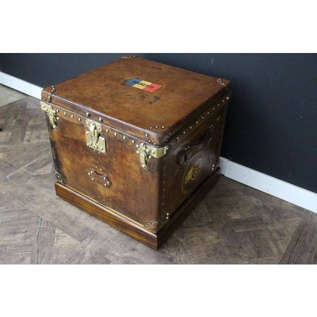 Antique Cube-Shaped Leather Trunk by Louis Vuitton, 1890s For Sale - Image 3 of 18