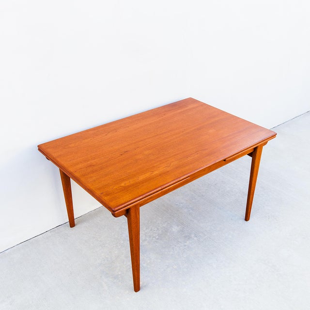 Restored 1960s Danish Modern Teak Draw Leaf Dining Table After Hans Wegner For Sale - Image 10 of 13