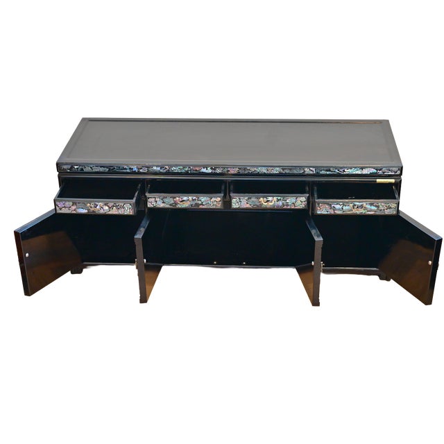 1980s Vintage Korean Lacquer Vanity & Chest Set – 4-Piece Ensemble by Young Jin Chilgi-Sa, Busan – Iridescent Mother-of-Pearl Inlay – Free Shipping For Sale - Image 5 of 17