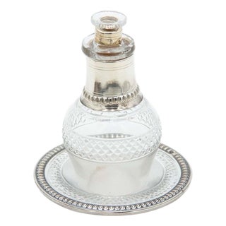 Perfume Bottle with Glass Structure and Base For Sale