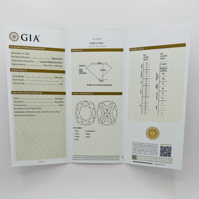 Gia White Diamond Cushion 1.50 Carat Solitaire Ring in 18k Yellow Gold, Size 6.5 For Sale - Image 9 of 9