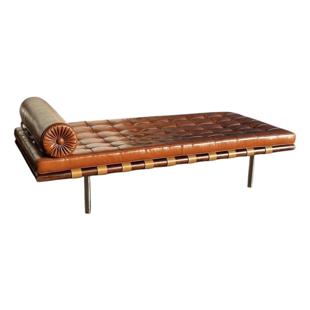 Barcelona Daybed in Tan Leather For Sale